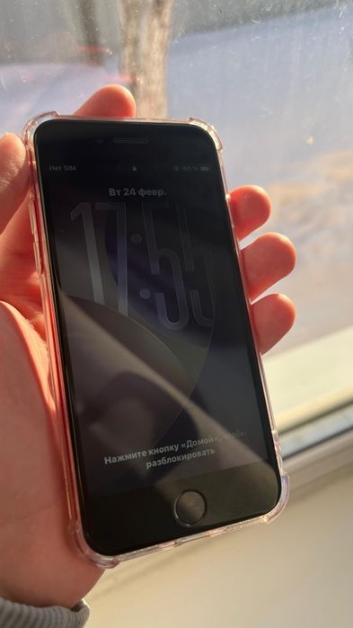 Iphone ce 2020 74%akb, no refab,всё родное