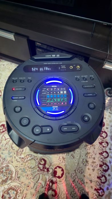 Продается музыкальный центр  SONY MHCV43D.RU1