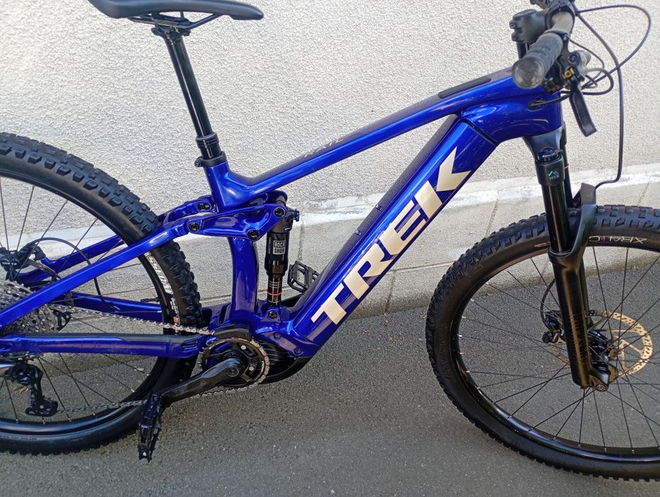 Bicicleta carbon electrica Trek Smart 750 wh