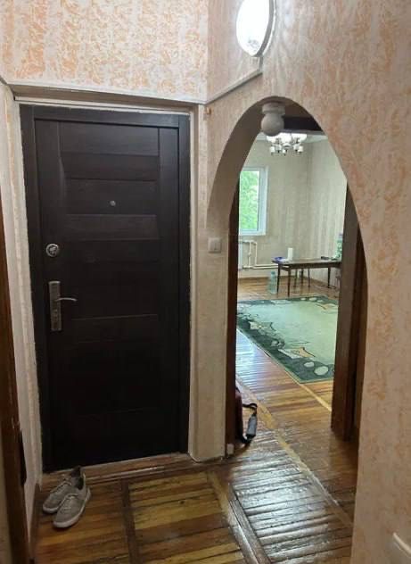 Чиланзар 2.  2комнатная Улучшенка.  60м2