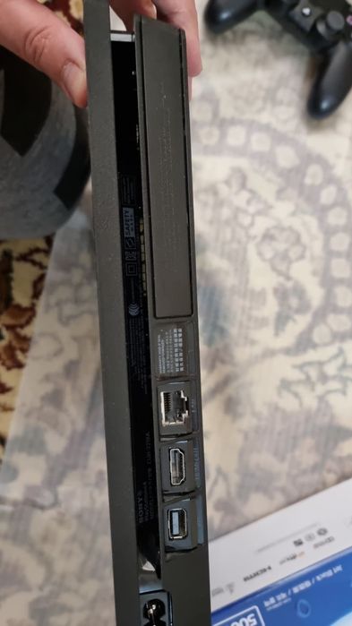 Sony PlayStation 4 Slim 1000g HDR, 1 оригинал джойстик. Версия 9.0