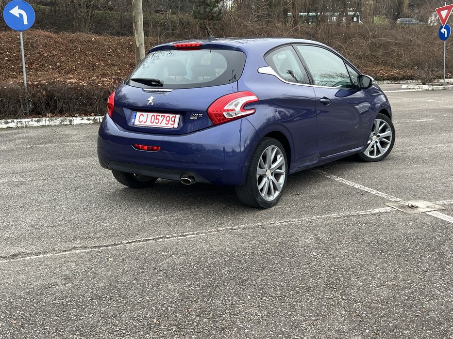 PEUGEOT 208 2012 — imagine 3