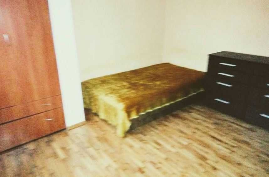 Дава се под наем Тристаен апартамент в Бургас, Славейков - 80 кв.м за 200 € - Снимка #9