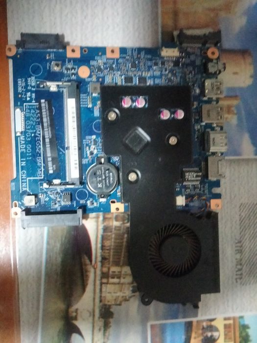 Продам запчасти для ноутбука.
