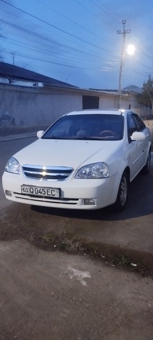 Продаётся Ласети автомат 2010г.