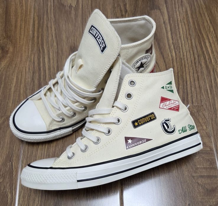 Converse mărimea 39,5