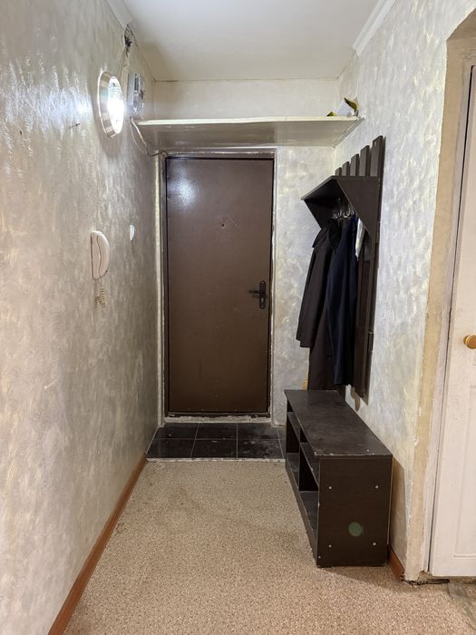 Продается 2ком в 3мкр не угловая