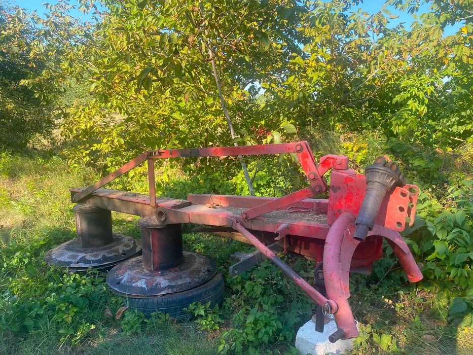 Vând utilaje după tractor