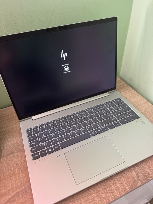 HP EliteBook 660 G11 AI