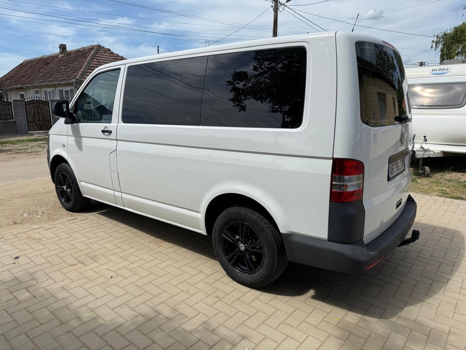 Vw T5 Transporter 9 locuri 2.0 tdi 140 cai 2013  clima  fata spate