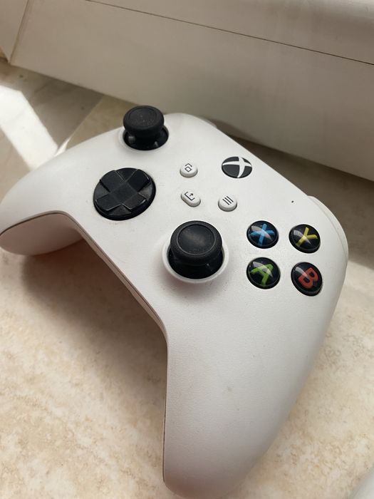 Xbox Series S + 2 controllere, stare foarte buna