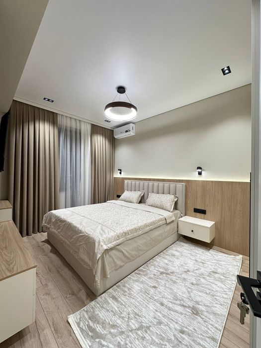 3-комнатная новостройка 82м² 6/9 Яккасарай мебель техника вид во двор