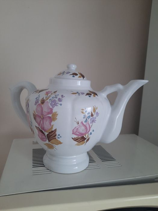 Фарфоровый чайник 3 литра