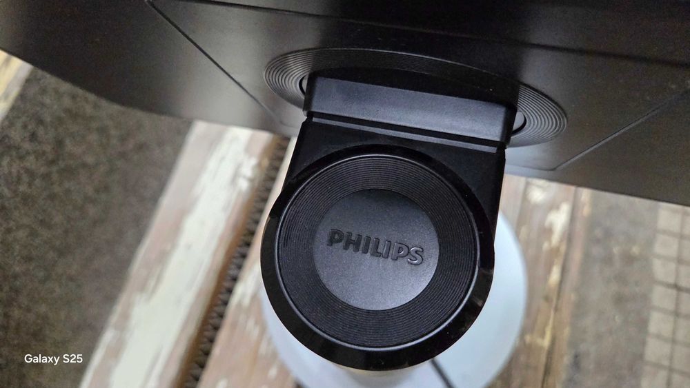Монитор Philips Brilliance B-line 241B4LP