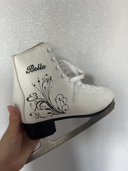 Коньки белые 39 размер