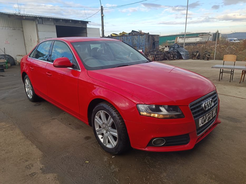 Dezmembram Audi A4 B8, an 2008, motor 2.0 tdi, tip motor CAGA