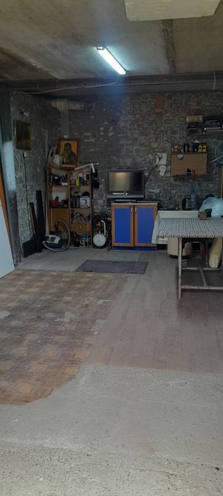 Продам 2 гаража.