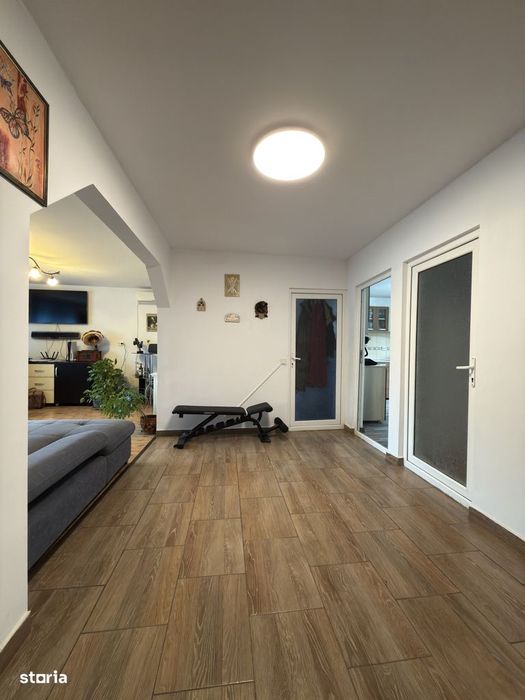 Casă P+M cu 5 Camere - Lumina | TEREN 425MP