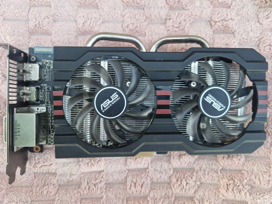 Vînd Xbox one x și un PC