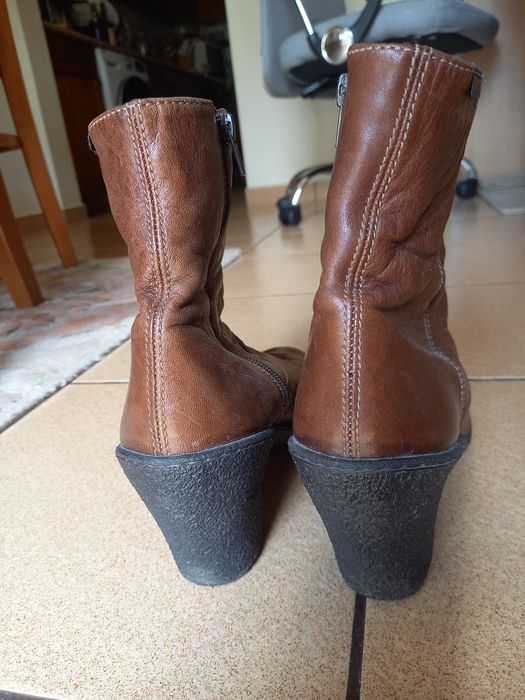 Дамски зимни боти