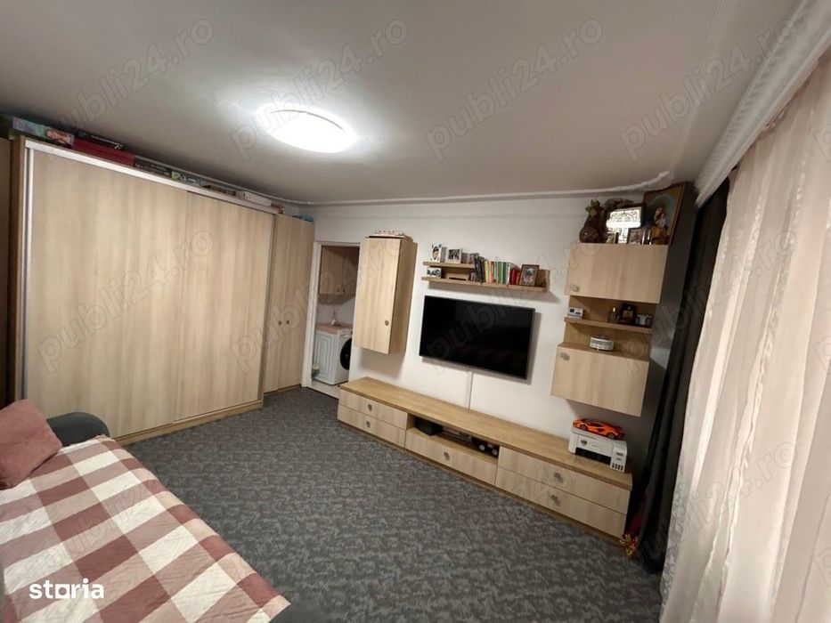 PACURARI-ap.2 camere, 42 m2, et.4 cu pod, mobilat si utilat!