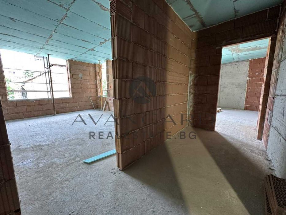 Продава се Двустаен апартамент в Пловдив, Кършияка - 83 кв.м за 894 €/кв.м - Снимка #5