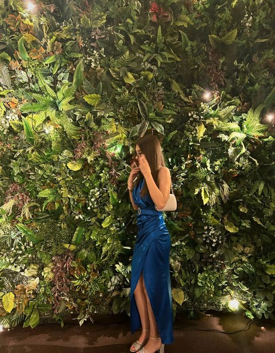 rochie din satin albastra