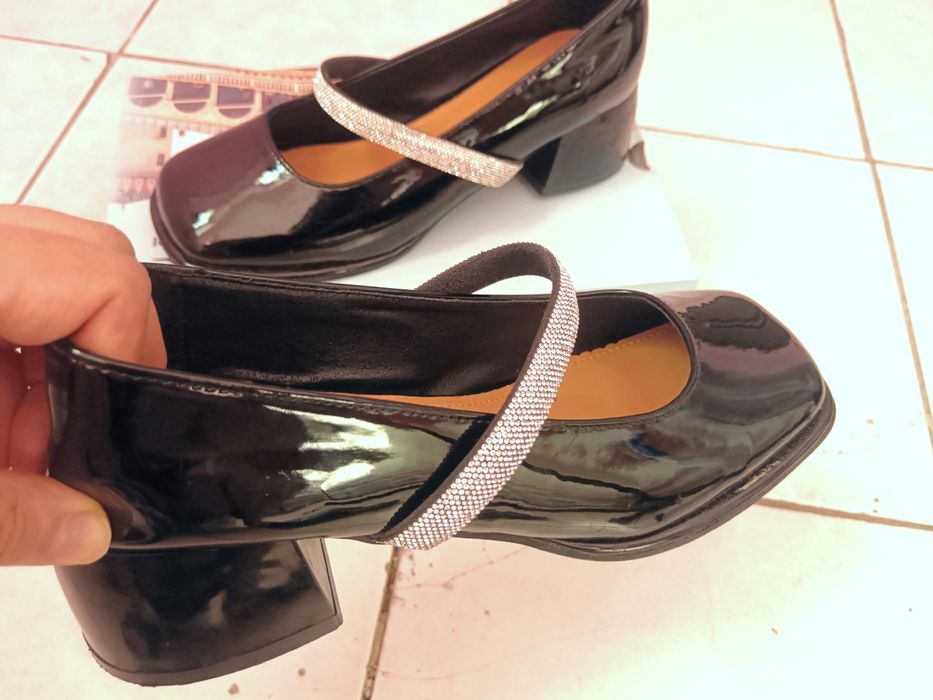 Туфли черные лакированные