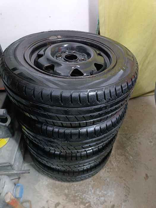 Продам Ауди 80 б3 в хорошем состоянии