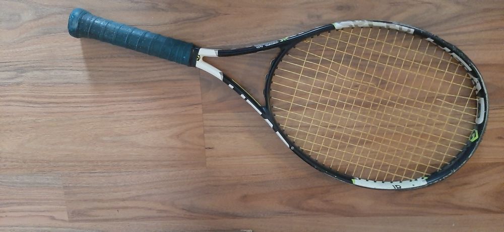 Ракетка для Тенниса