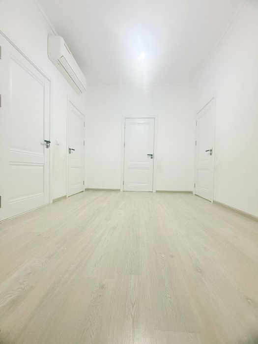 Kvartira sotiladi srochniy