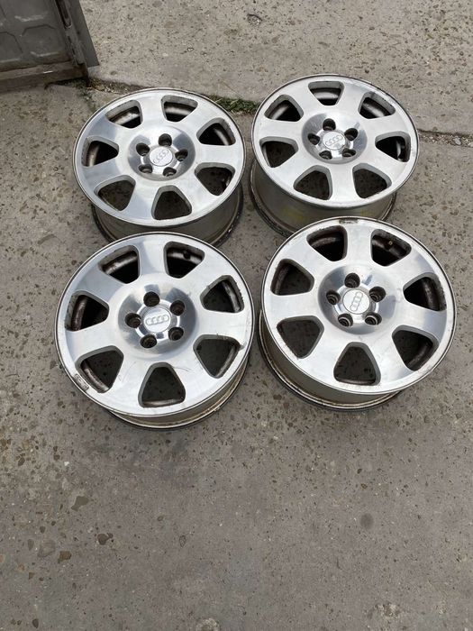Продавам лети джанти 15 за Ауди А3