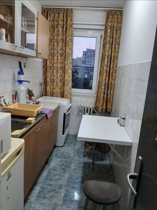 Chirie apartament 2 camere semidecomandat