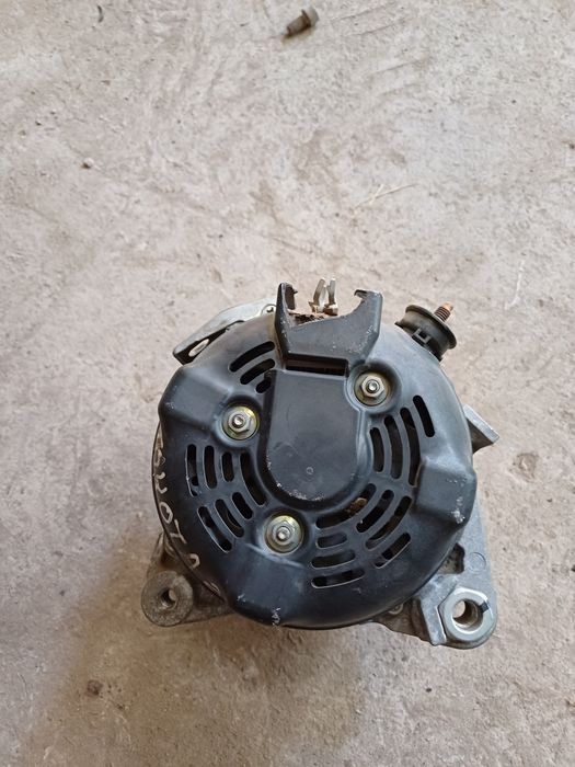 Генератор на тойоту 2.4