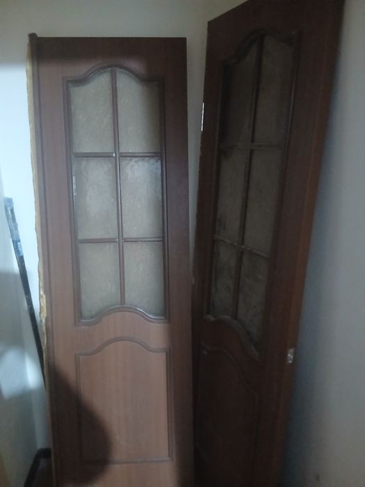 Продам двери межкомнатные б/у