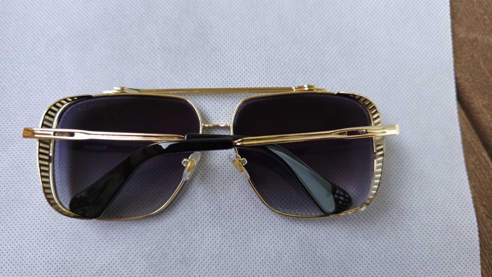 Ochelari de soare Dita Mach Six, lentila neagra.