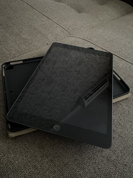 ipad 9, 3/64 ideal