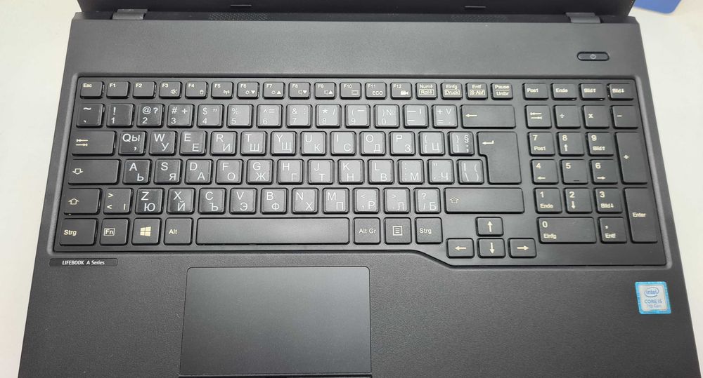 Fujitsu Lifebook A557 i5 7200U/8GB/250SSD/FHD