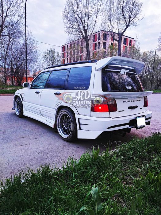 Бампер задний Custom Subaru Forester SF
