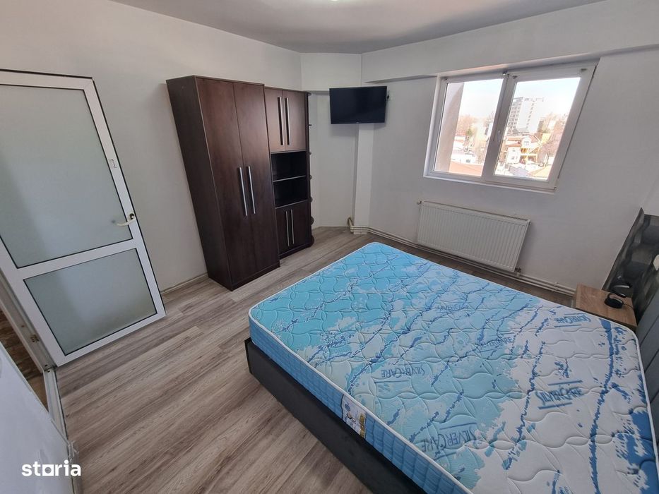 Apartament 3 camere zona Trocadero