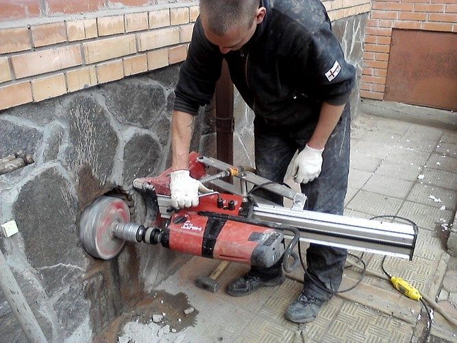 Almasniy bur  Beton kesish xar xil razmirdagi teshik ochish