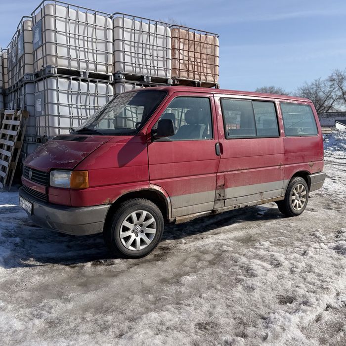 Volkswagen multivan т4 1993
