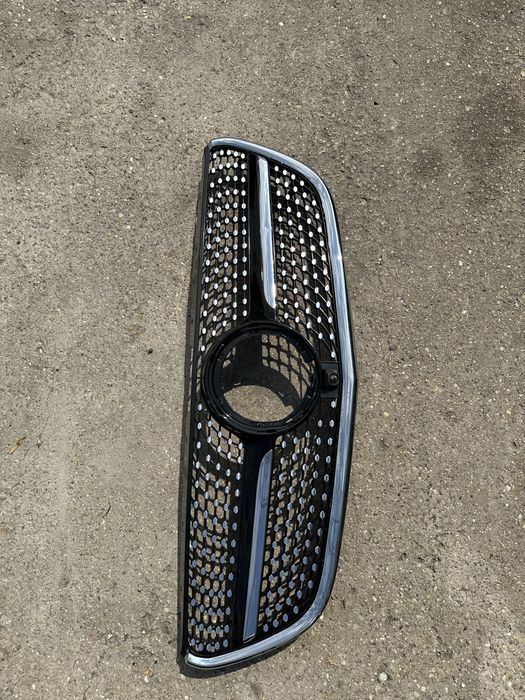 Vand grila radiator mercedes  v klass facelift