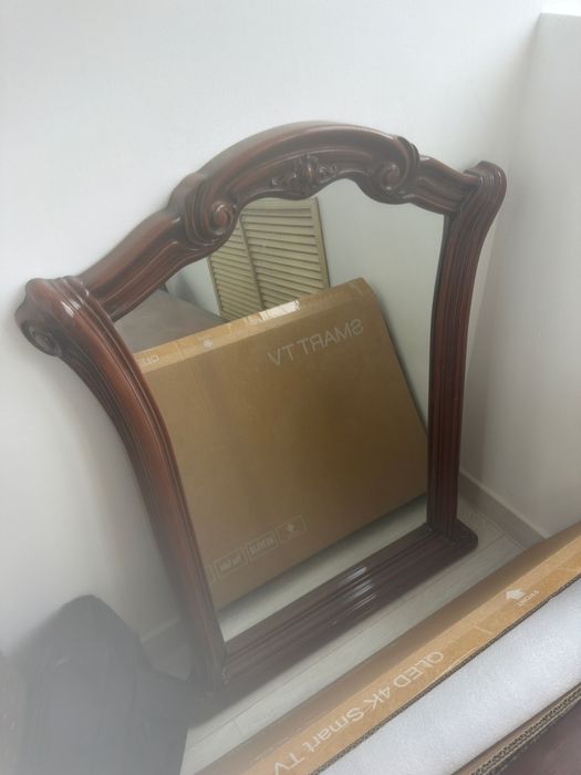 Стол зеркла сатылады сака тастаи