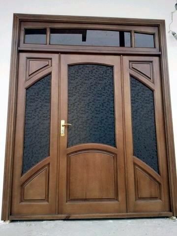 Yog'och eshik romlar