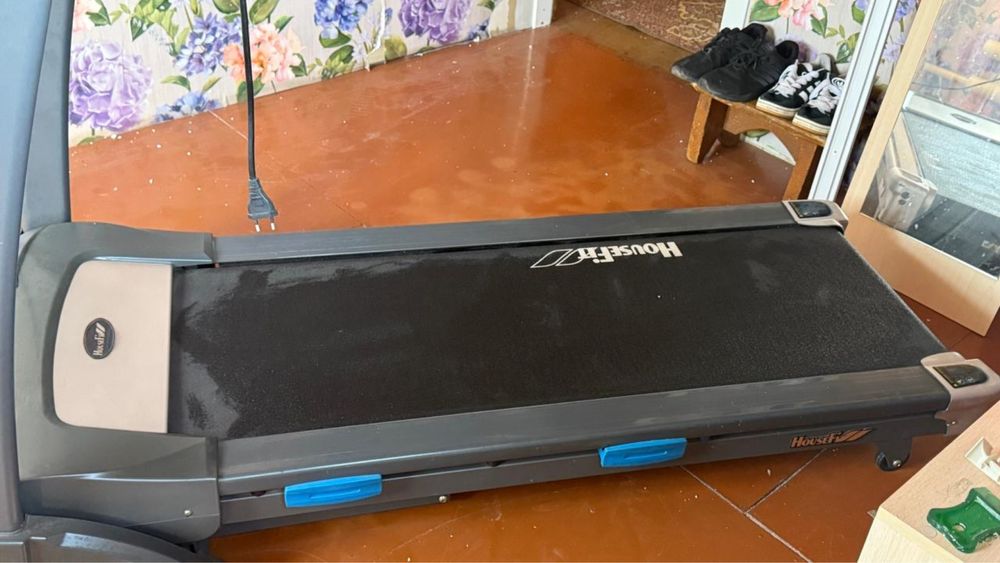 Продам беговую дорожку