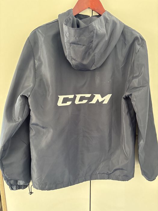 Ветровка от CCM!!