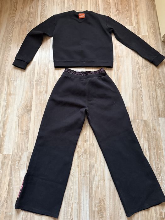 Дамски анцунг- Guess