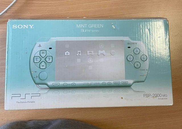 Mint Green PSP 2000
