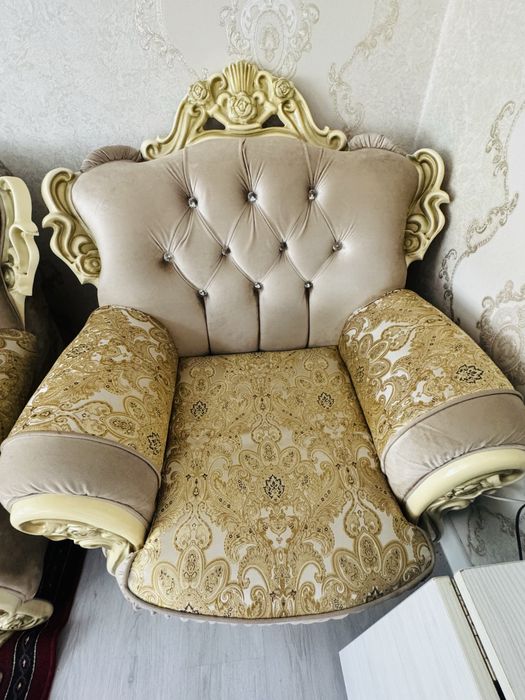 Продаётся диван